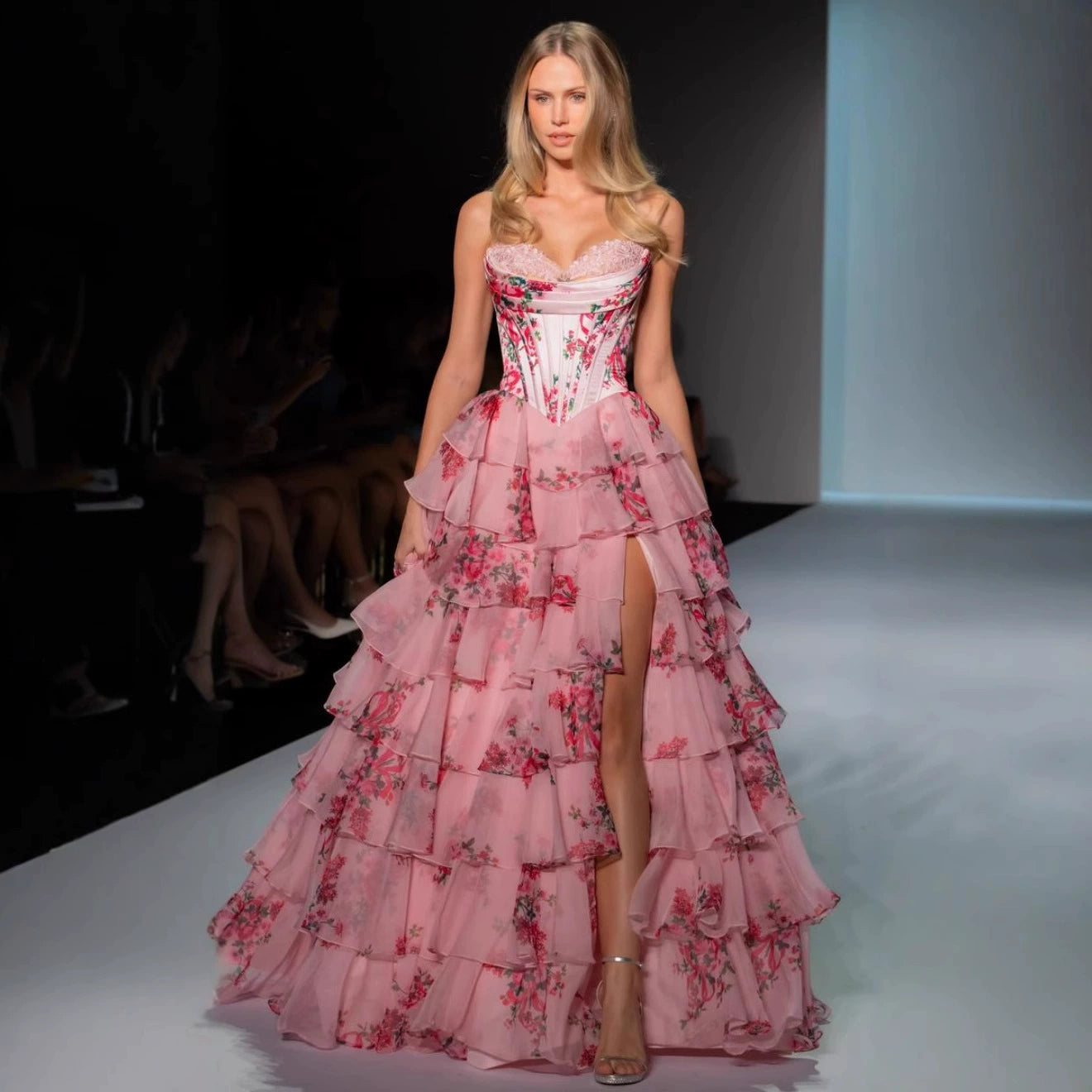 Queeny Maxi Dress