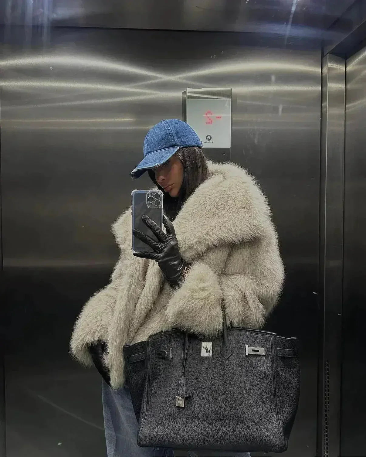 Faux Fur Coat - Edel Essential