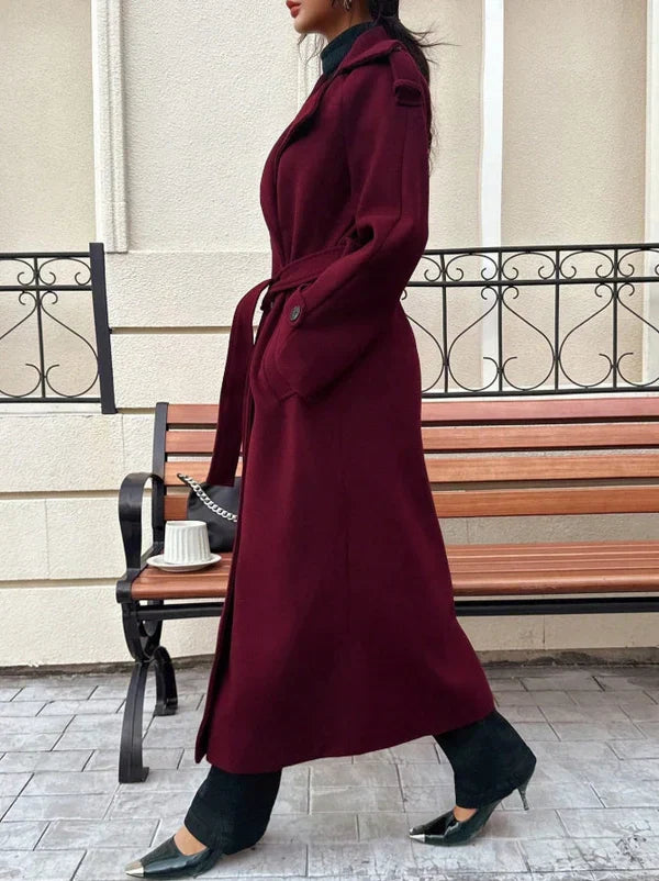 Holly Woll-Trenchcoat