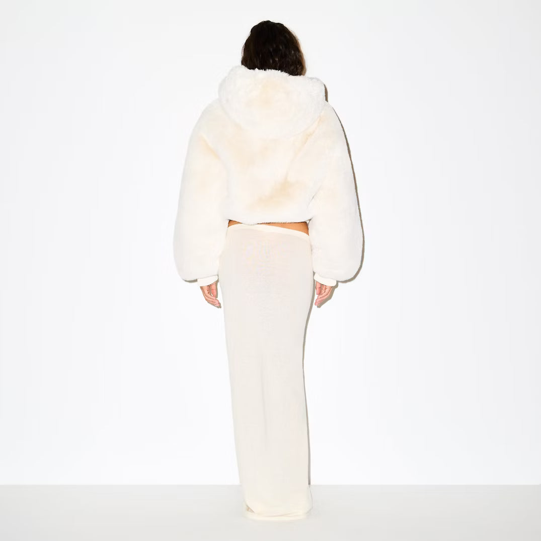Alice Fur Coat - Limitierte Edition