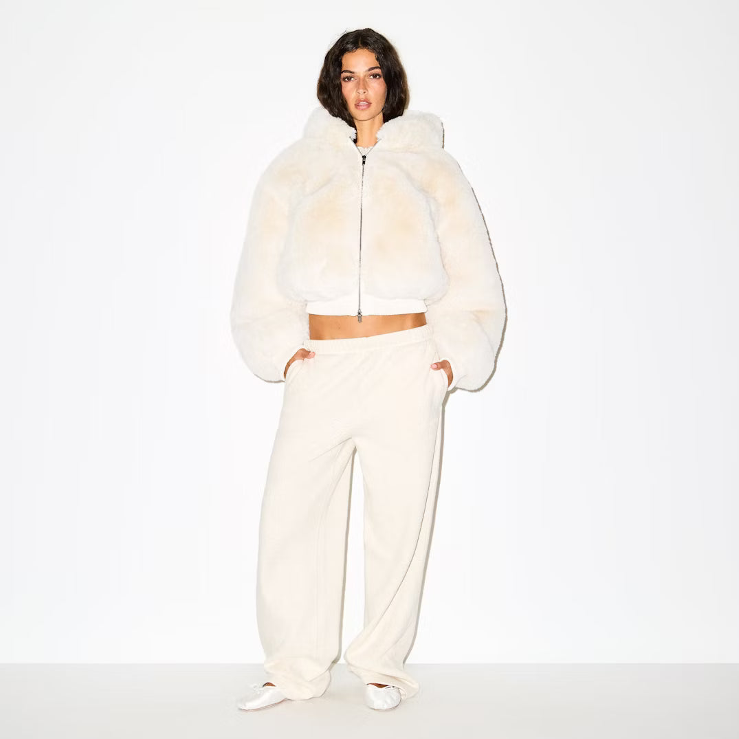 Alice Fur Coat - Limitierte Edition