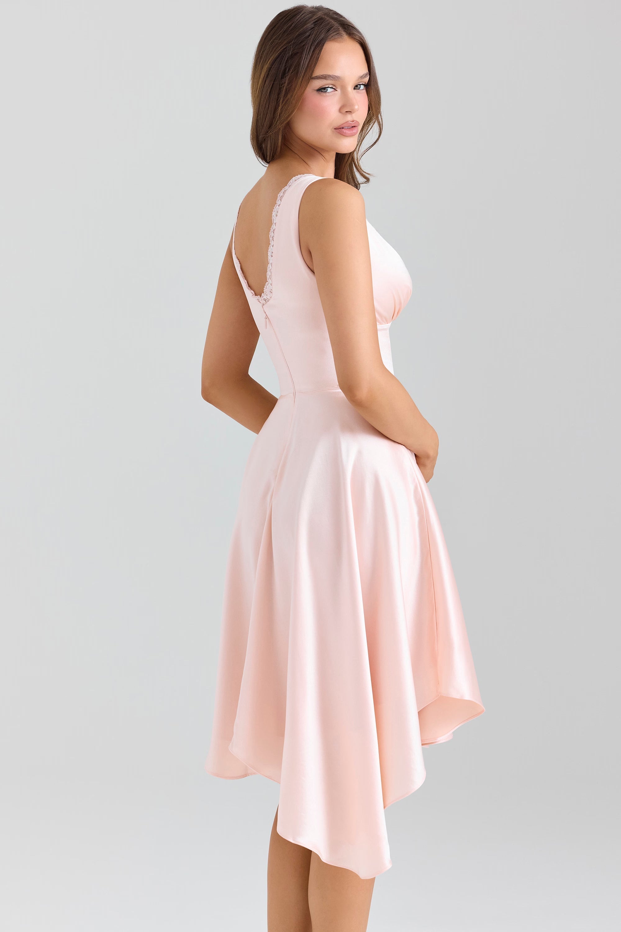 Alisha Midikleid